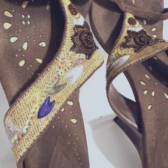 Dollhouse-Women's 2 Pair Sz 9 Slip On heels-Sequins/Beads-Embroidered-Tan/Brown - Picture 13 of 14